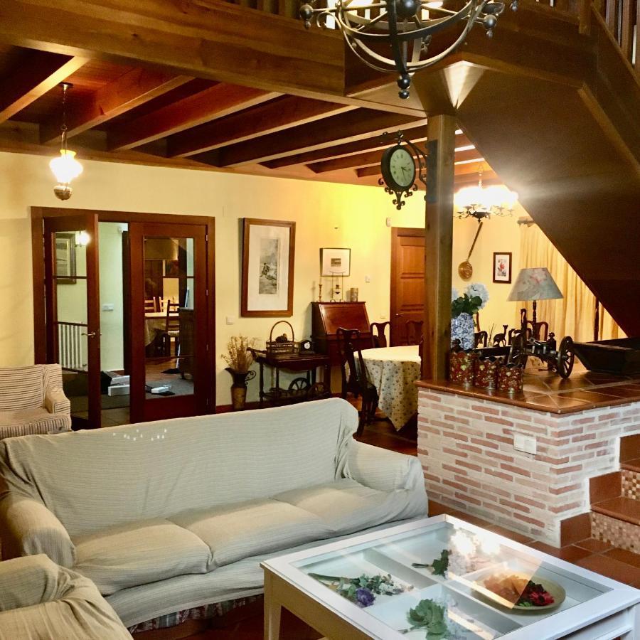 Casa Roble Guest House Almenara de Tormes Exterior foto