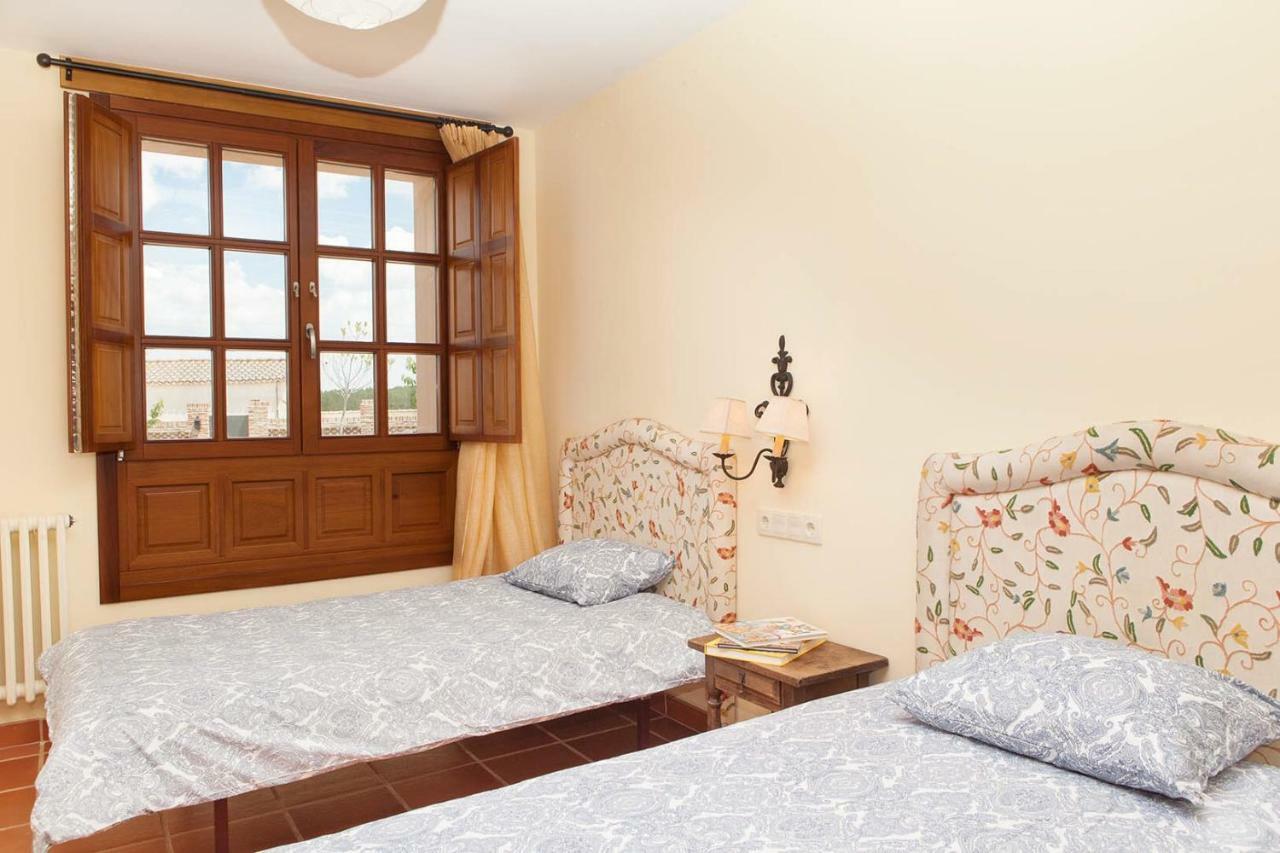 Casa Roble Guest House Almenara de Tormes Exterior foto